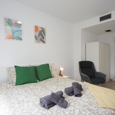 Three Bedroom Two Bathroom Apartment Close To Beach Barcelona Exterior foto