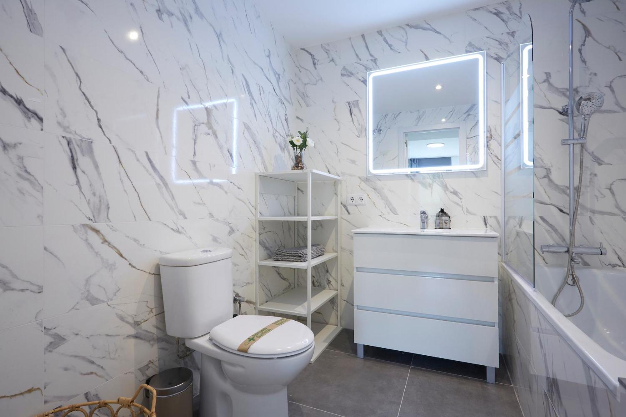 Three Bedroom Two Bathroom Apartment Close To Beach Barcelona Exterior foto